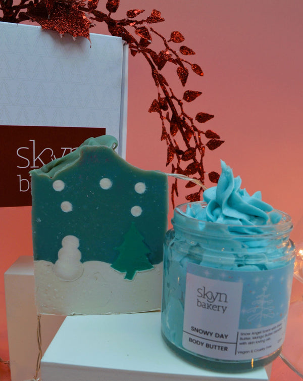 Snowy Day Small Christmas Gift Box