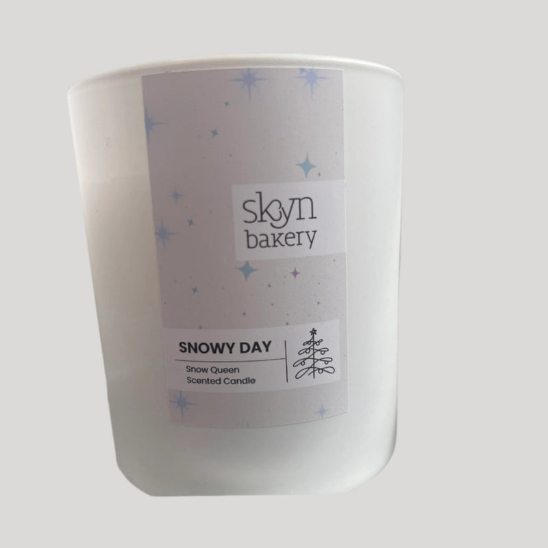 Christmas Candle Snowy Day and Santa Baby Scented Candle