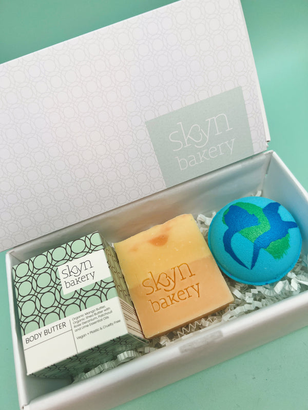 Body Butter, Soap and Bath Bomb Gift Set